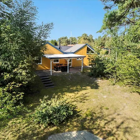 3673-nexo-frederiksvej-54 بيت للعطل Neksø