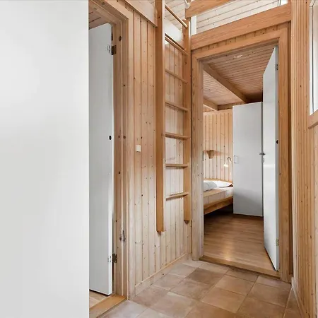 3673-nexo-frederiksvej-54 بيت للعطل